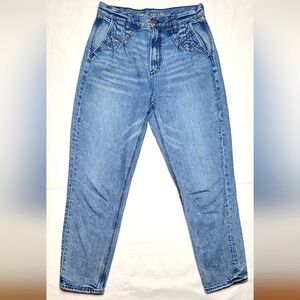 American Eagle Women's Vintage Inspired Mom High-rise Denim Blue Jeans Size 2